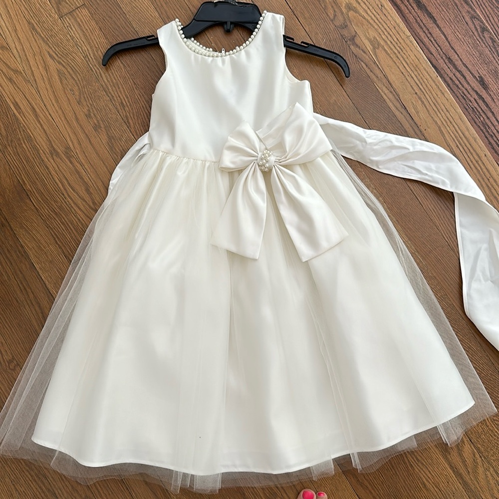 Sweet ivory dress